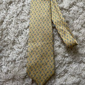 Vineyard, vine neck tie